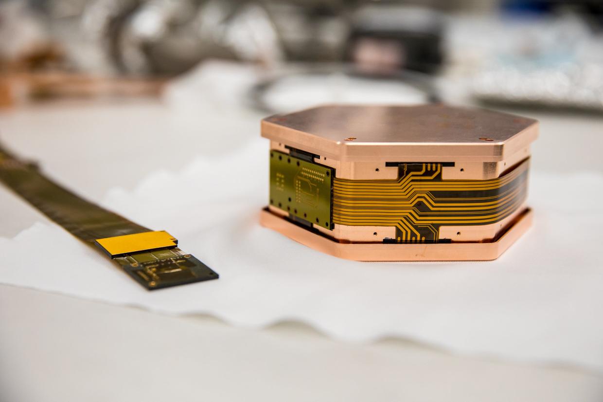 SuperCDMS SNOLAB Detector