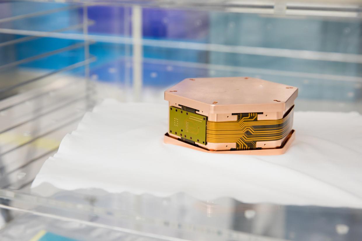 SuperCDMS SNOLAB Detector